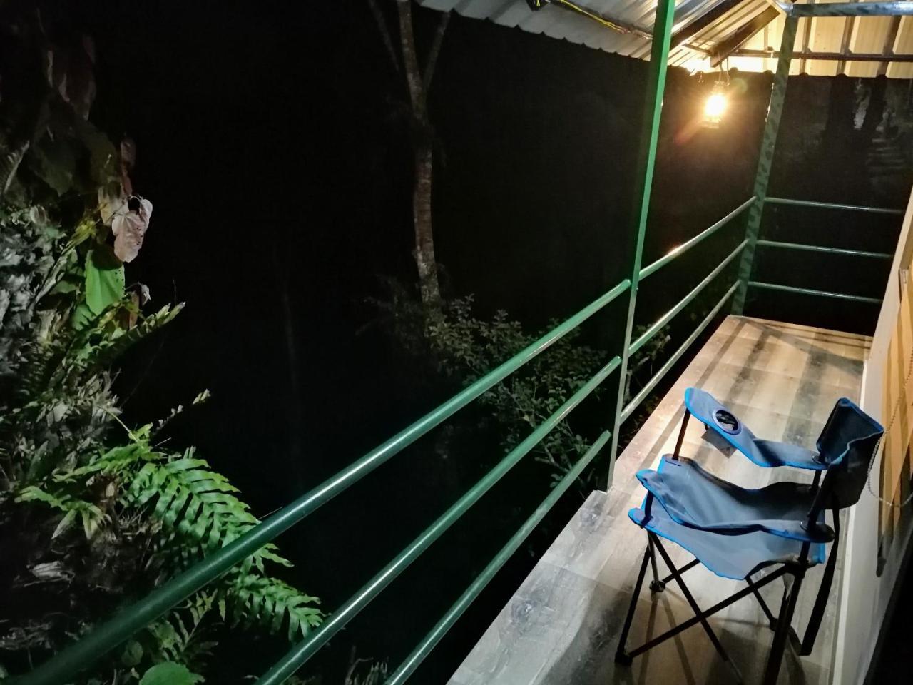 Apartamento Noah'S Nest Tree House Thekkady Exterior foto