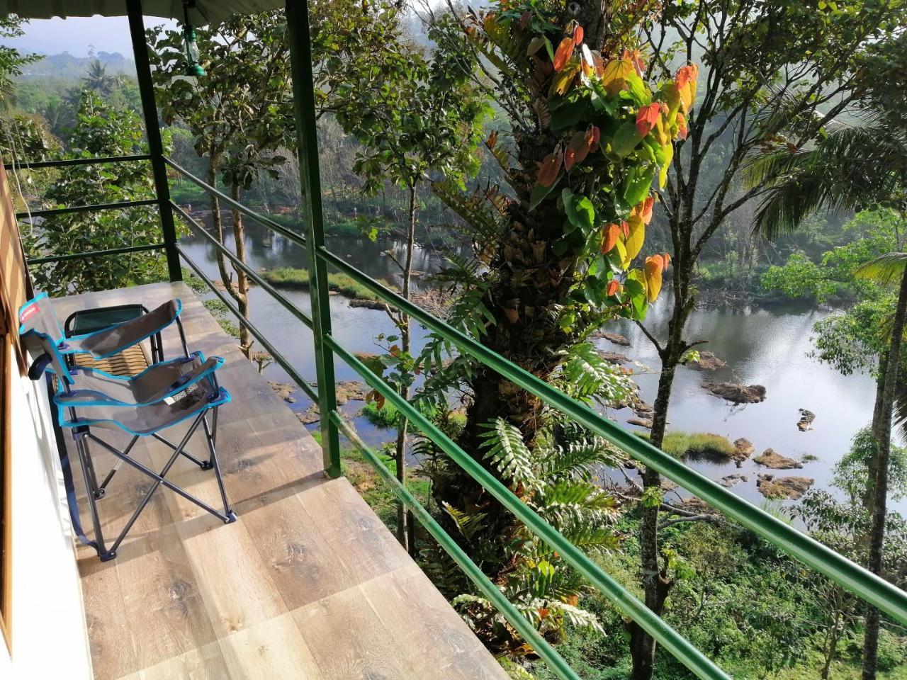 Apartamento Noah'S Nest Tree House Thekkady Exterior foto